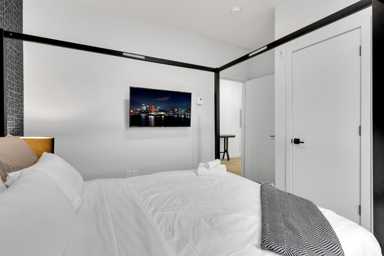 Deluxe Suites Downtown Montréal Esterno foto