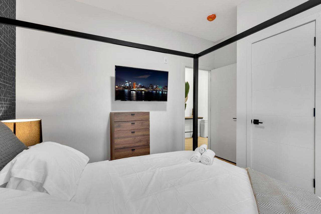 Deluxe Suites Downtown Montréal Esterno foto