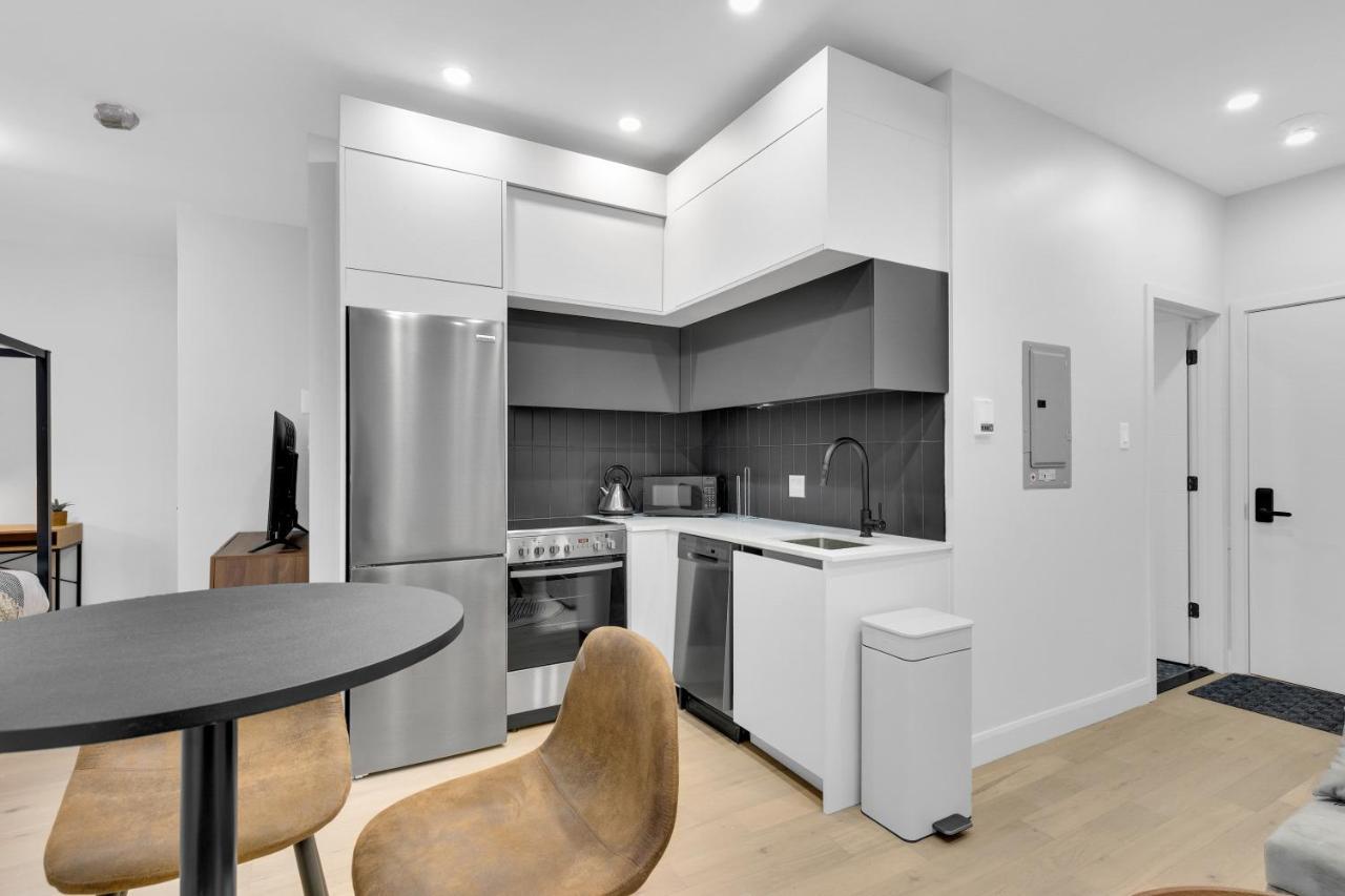 Deluxe Suites Downtown Montréal Esterno foto
